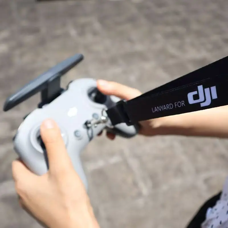 حزام رقبة مع غطاء حماية مقاوم  - مراجعة Drone Remote Controller Lanyard وسعره